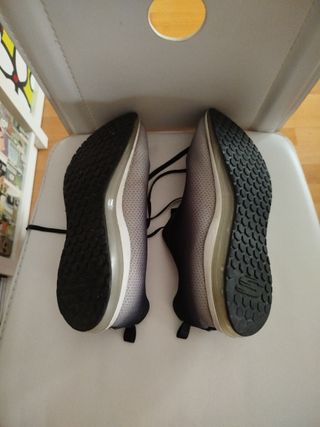 Zapatillas Skechers Negras