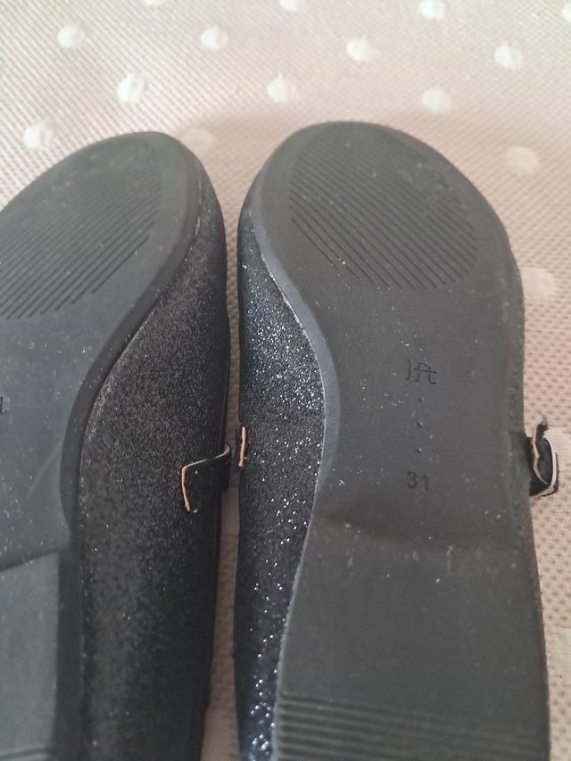 Zapatos niña negros brillantes,