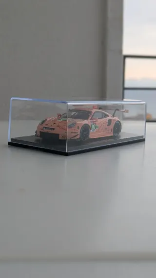 Porsche 911 GT3 Pink Pig escala 1/43