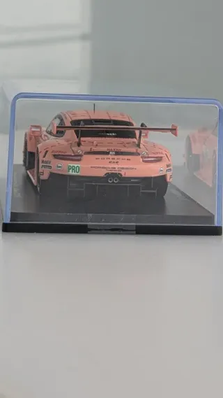 Porsche 911 GT3 Pink Pig escala 1/43