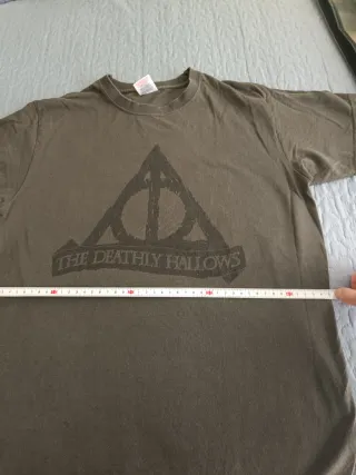 Camiseta Harry Potter s Deathly Hallows verde