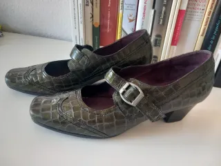 Zapatos salón Pitillos piel efecto cocodrilo