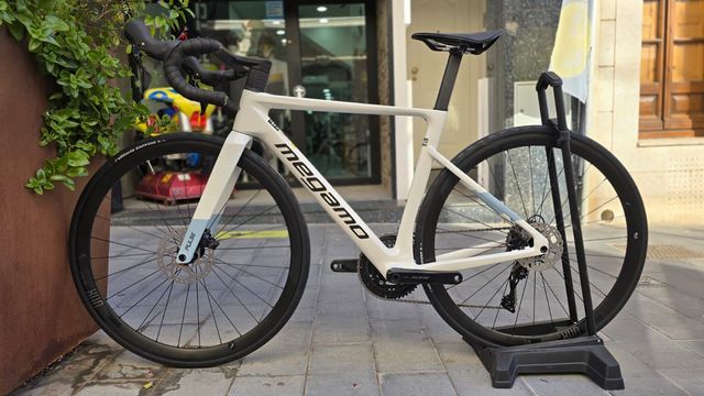 OFERTA! Megamo Pulse Elite 20 2025 NUEVA talla S