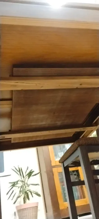 Mesa de comedor con 4 sillas