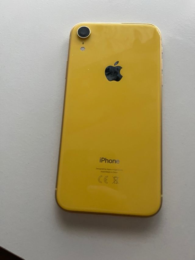 Batteria gialla all'88% per iPhone XR da 256 GB