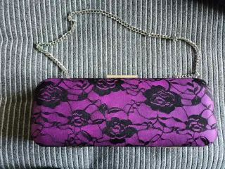 Bolso de fiesta morado y negro ghd
