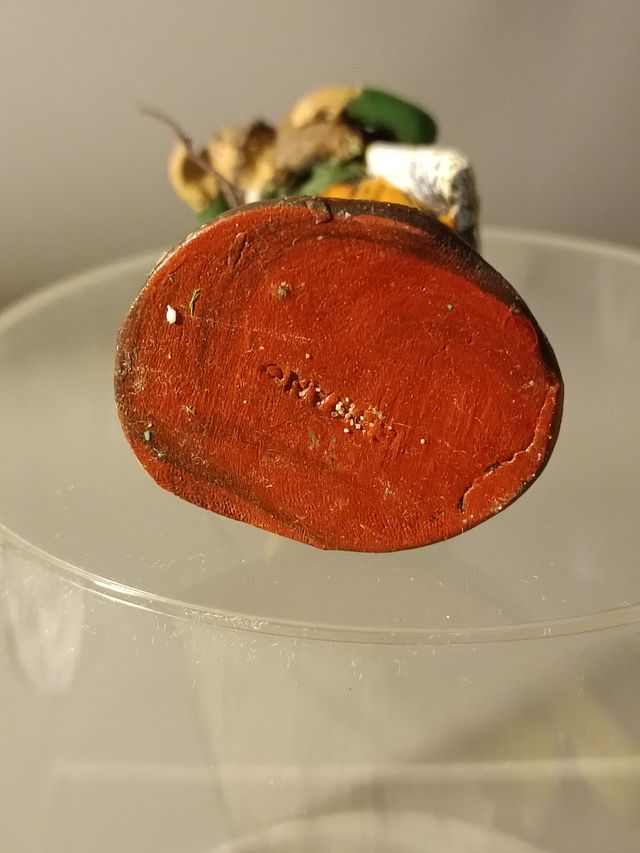 Figuras de Belen, serrano, ortigas..de barro antig