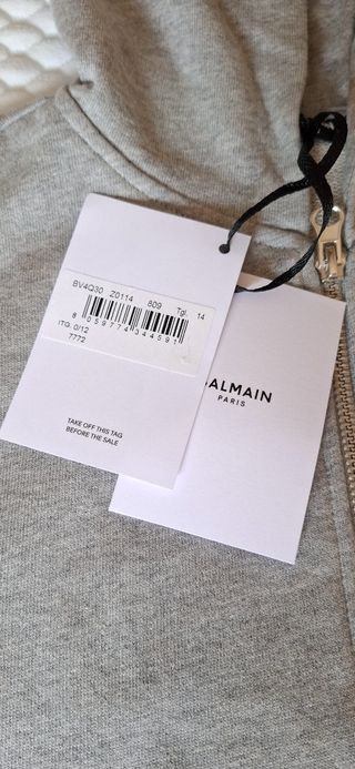 Felpa Balmain ragazzo 14 anni
Veste donna M nuovo 