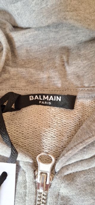 Felpa Balmain ragazzo 14 anni
Veste donna M nuovo 