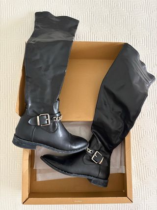 Botas altas negras Zara