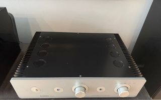 Sugden A21SE Signature Amplificador Plata
