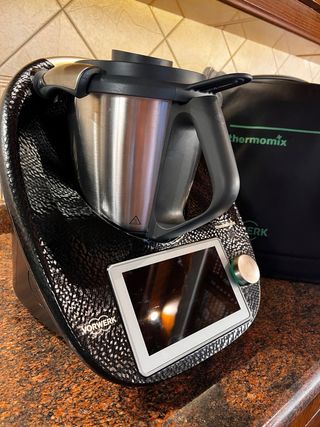 Thermomix TM6 Negra + Thermomix Friend + Bolsa