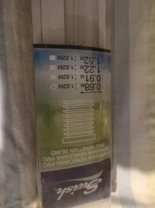 Persiana blanca de laminas