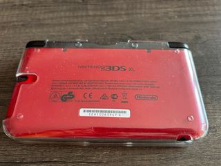 Nintendo 3DS XL Roja + juegos + cargador