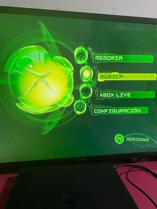 Xbox Clásica Negra + 4 Juegos