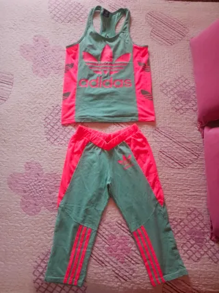 Conjunto Adidas niña top y pantalón