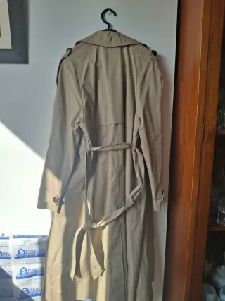 Gabardina Pull&Bear Camel Talla M