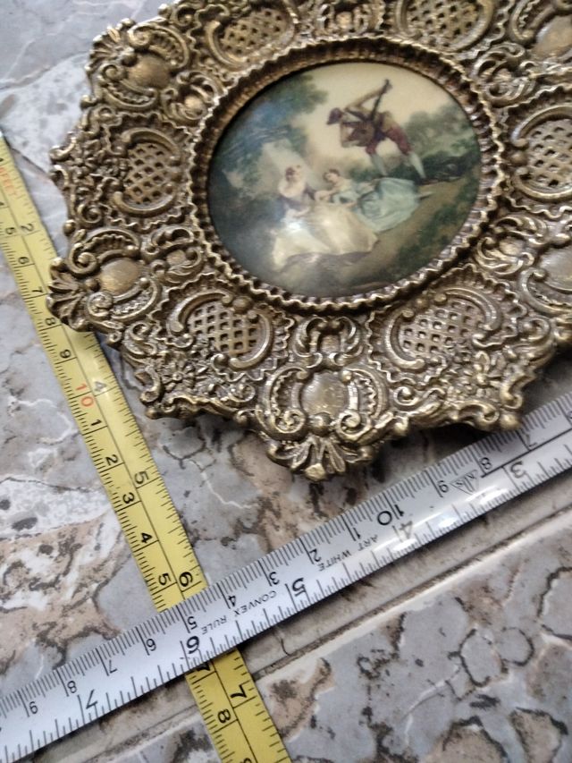 Piatti decorativi in stile rococò e neoclassico