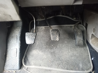 PEDAL EMBRAGUE MITSUBISHI GRANDIS (NA0W)