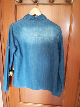 Camisa tejana bordada flores