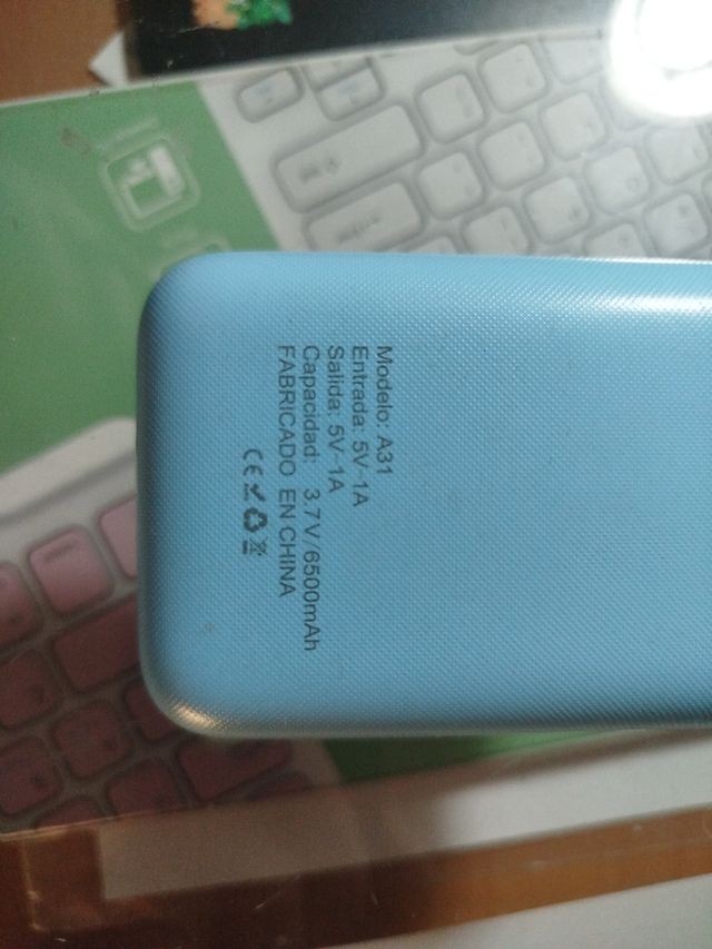 Batería Portátil TEMCO Azul, con cable