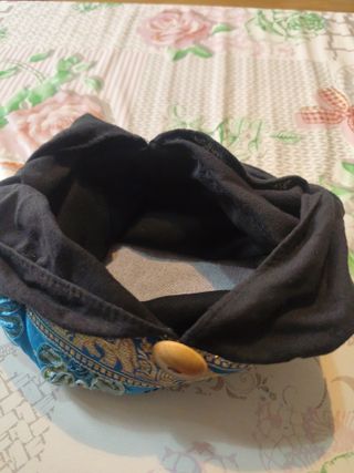 Bolso tailandés negro y azul