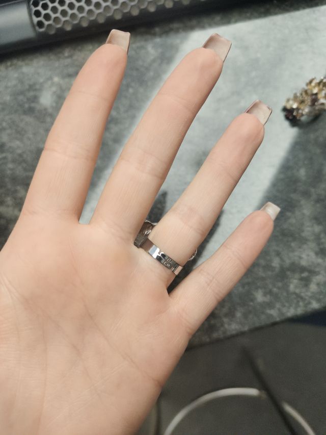 Anello azzurro regolabile