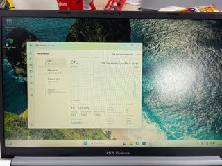 Portátil ASUS Vivobook i5 16GB RAM 512GB SSD
