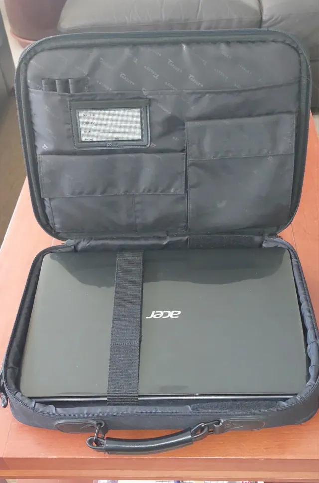 Acer Aspire E1-571 Portátil negro