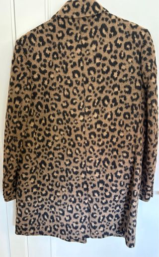 Abrigo oversize estampado leopardo Zara