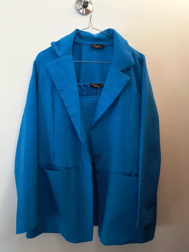 Completo blazer + top blu