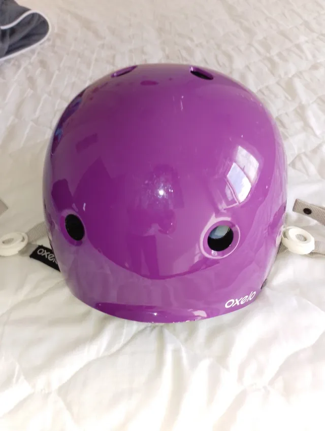 Casco Morado para Patinar