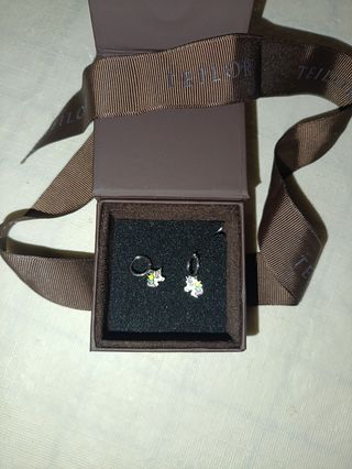 Pendientes de oro con unicornio multicolor