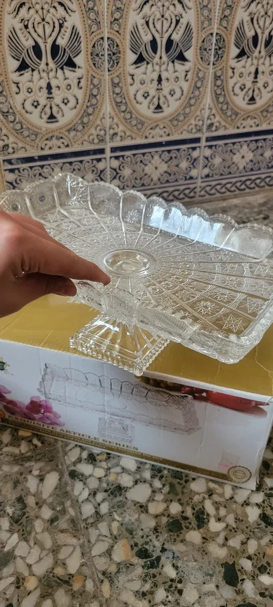 Bandeja de cristal decorada