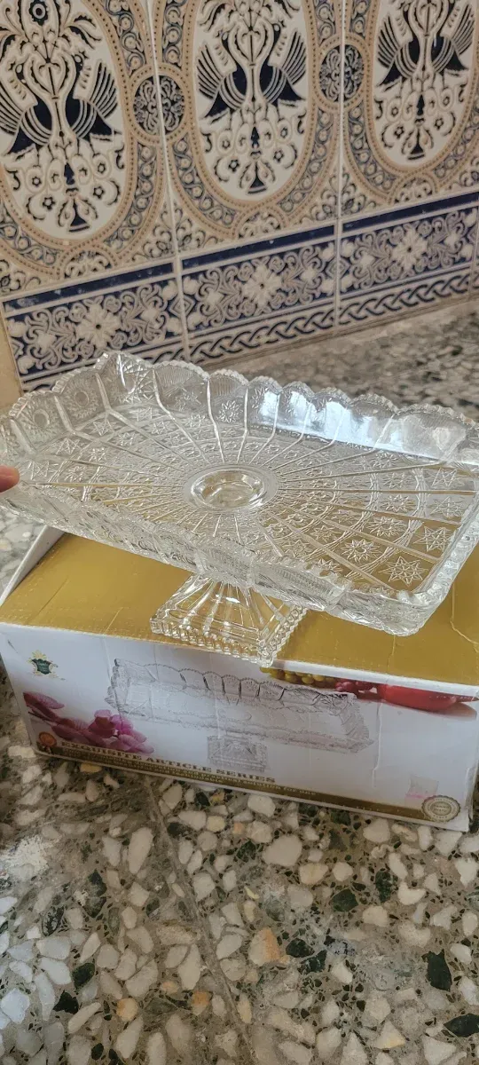 Bandeja de cristal decorada