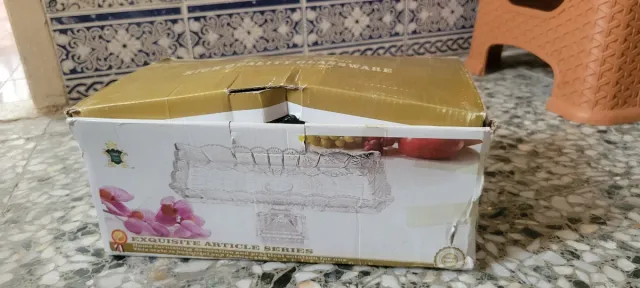 Bandeja de cristal decorada