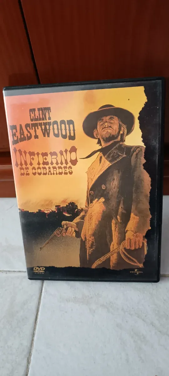 DVD Infierno de Cobardes Clint Eastwood