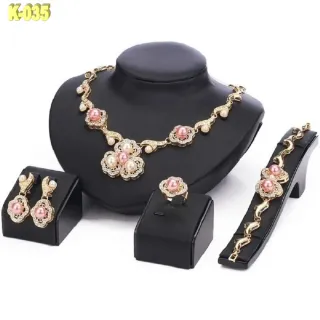 Conjunto Bisutería Dorada Pedrería Perlas