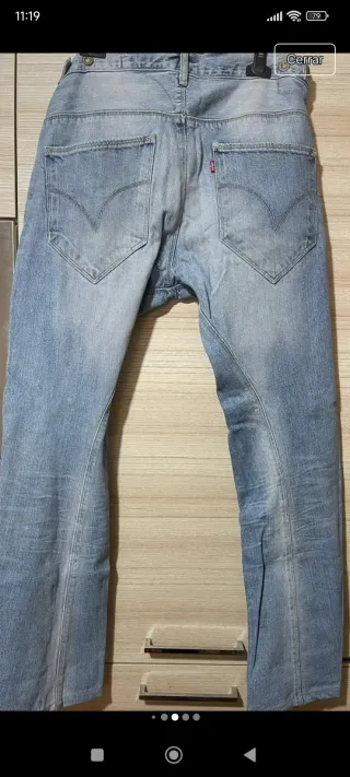 Pantalones Levis Engineered 
Difícil encontrar 
