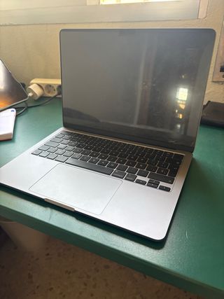 MacBook Air M3 8GB 256GB Plata