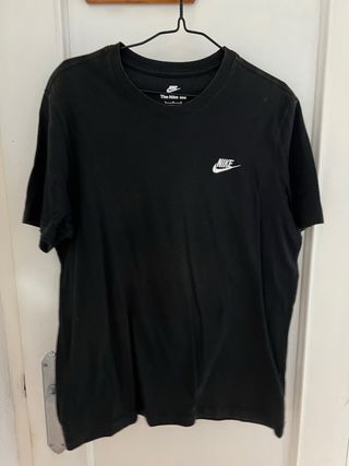 Camiseta Nike Negra Básica