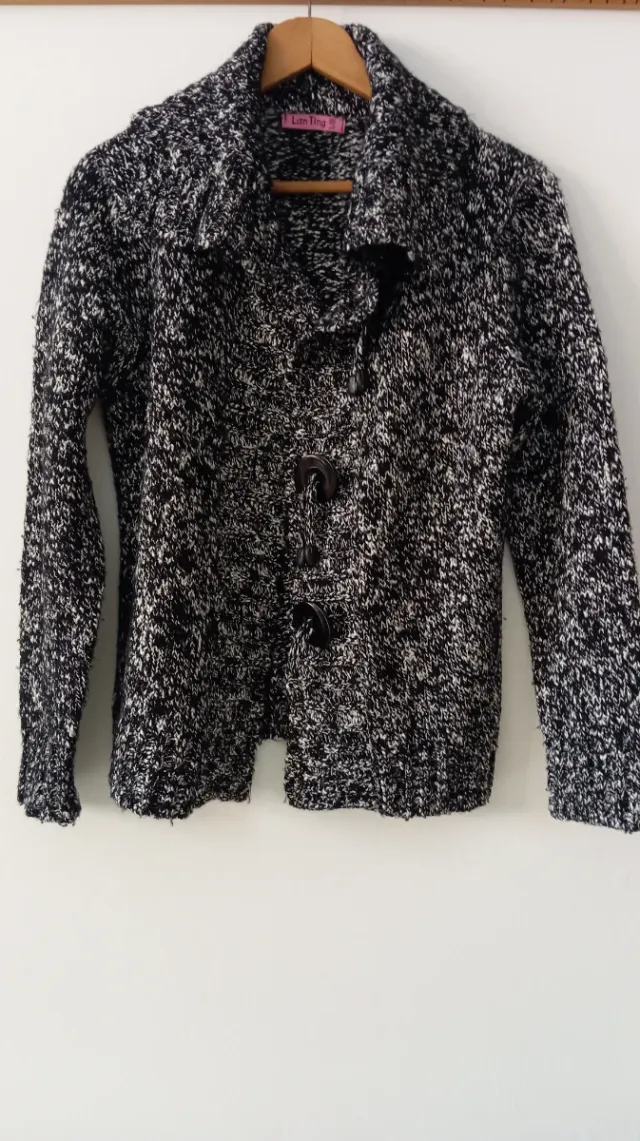 Chaqueta lana punto negra y blanca