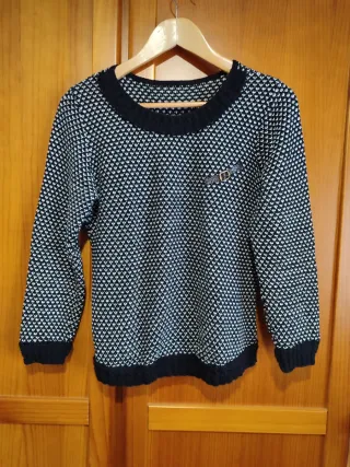 Jersey de punto blanco y negro