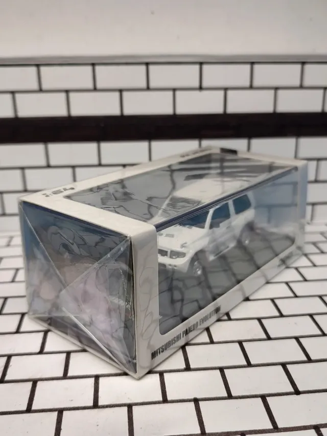 Inno 64 Mitsubishi Pajero Evolution