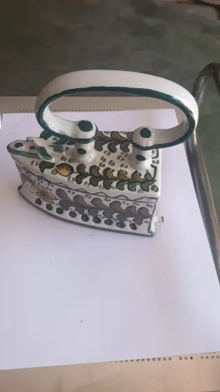 Plancha de cerámica decorada