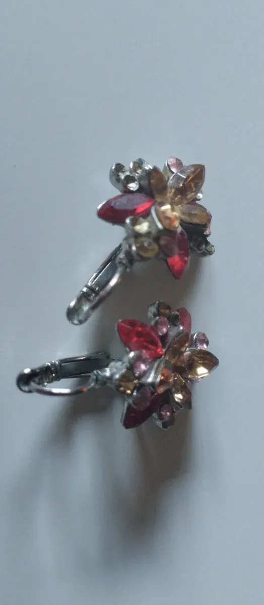  Vestido de dos piezas corsé  bordado y falda