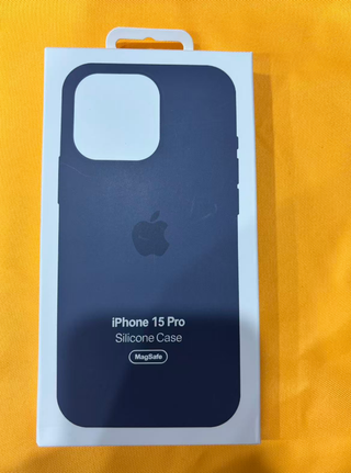 Cover Ufficiale Apple iPhone 15 Pro Silicone MagSa