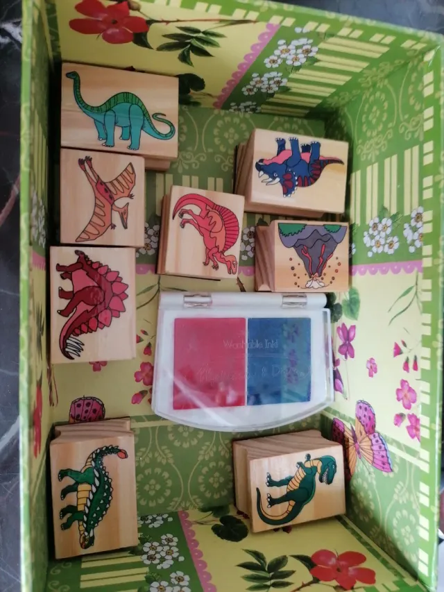 Sellos de goma de dinosaurios