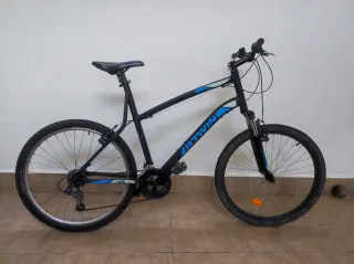 Bicicleta MTB Btwin Negra