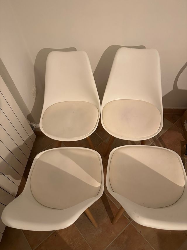 Sedie scandinave moderne 